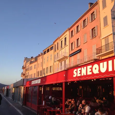 Chemin De La Roseraie Villa *