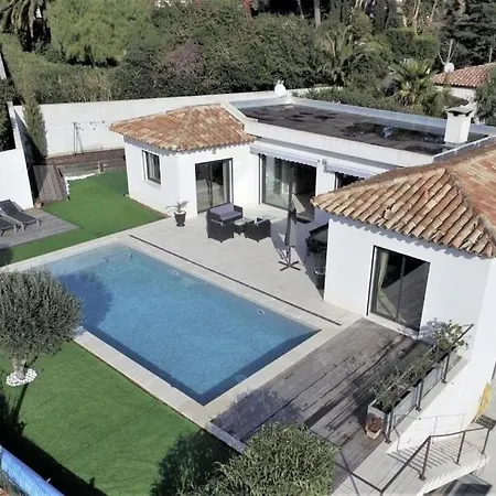 Chemin De La Roseraie Вилла *